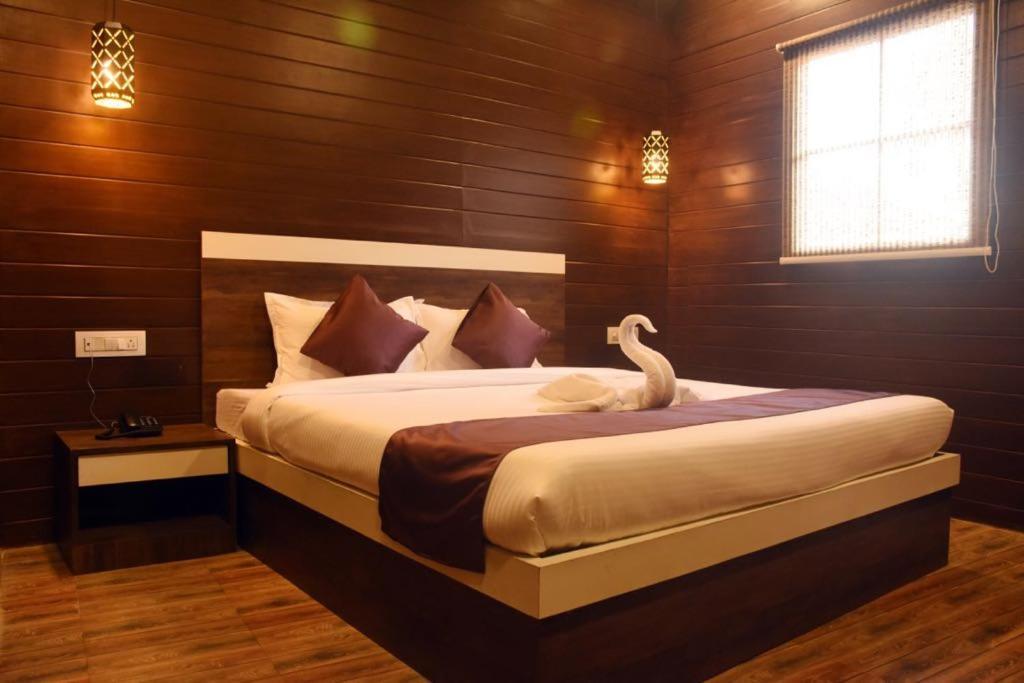 Woodhouse Beach Resort Baga Eksteriør billede